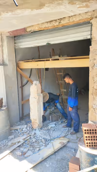 💪 Reforço e Transformação na Fachada Comercial! Antes de ampliar a entrada e trazer um visual moderno à fachada,… — Moté Construções (19/01/2025)