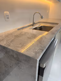 ✨ Transformação completa de cozinha entregue! Essa reforma é daquelas que enchem os olhos e fazem toda a diferença no… — Moté Construções (05/12/2025)